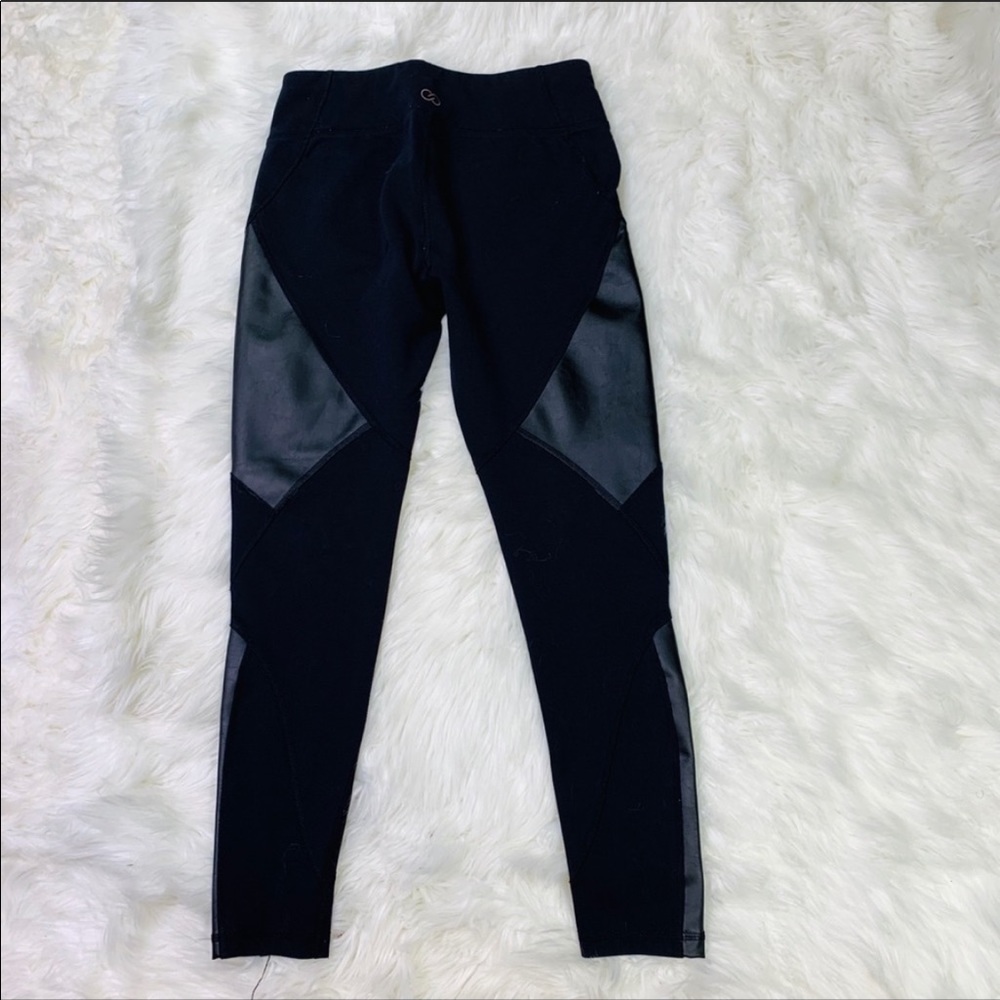 CALIA by Carrie Underwood Leggings